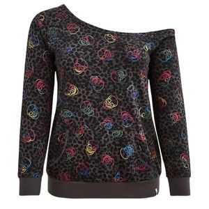 Torrid Active Off Shoulder Fleece Pull Over Skulls Leopard Grey Rainbow plus 4X